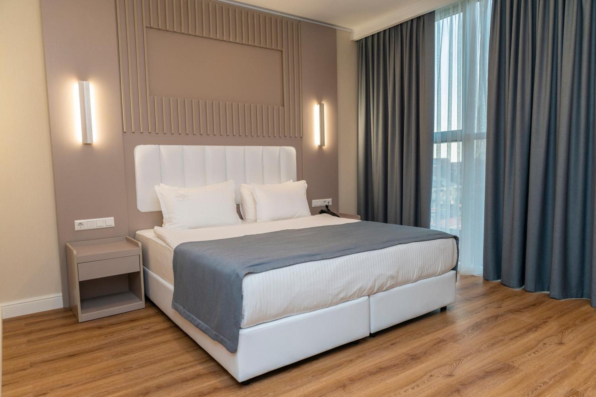 Era Palace Batumi באטומי מראה חיצוני תמונה