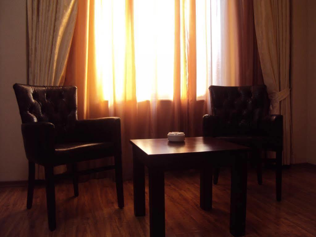 Era Palace Batumi באטומי מראה חיצוני תמונה